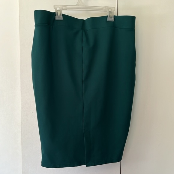 Torrid Size 1 Mid-Length Pencil Skirt (Teal) - Picture 2 of 3